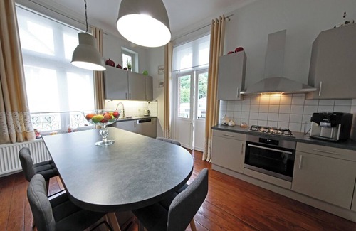 Spa Apartamento | 3 minutes from the city center, apartment in a “Belle Epoque” style villa.