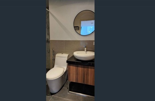 Kampung Kerinchi Apartamento | 3 minutes to Kerinchi Station! Contemporary Studio near Mid Valley
