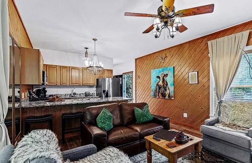 Mirror Lake Casa | 3 minutes to posh Downtown or majestic Dry Falls