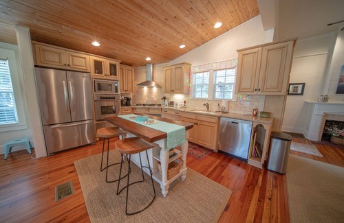 Historic Downtown Apalachicola Casa | 3-Night Min, 3BR/2BA House, Downtown Historic Apalachicola!