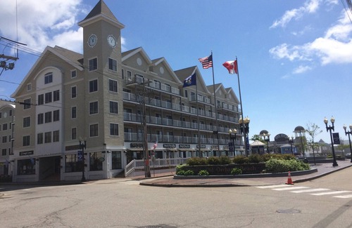 Old Orchard Beach Condominio | JACUZZI TUB / 6 NOCHES DE AGOSTO ESPECIAL / GRAND VICTORIANO / EN LA PLAYA.