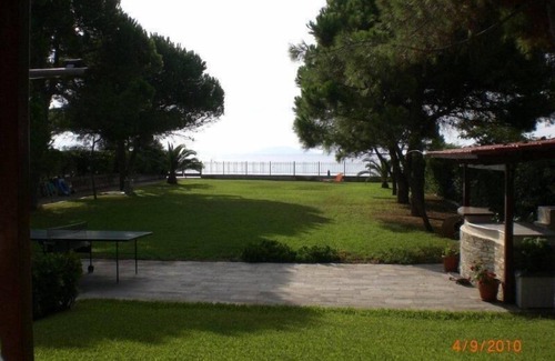 Schinias Villa | 3 o 5 DORMITORIOS FRENTE AL MAR VILLA EN MARATÓN BAY - Schinias, en un frondoso pinar