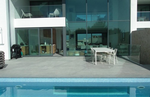 Salema Casa | Villa de diseño escandinavo Salema con fantásticas vistas al océano y la naturaleza