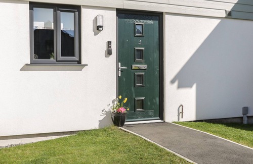 Brynteg Cabaña | 3 PARC DELFRYN, pet friendly, with a garden in Benllech