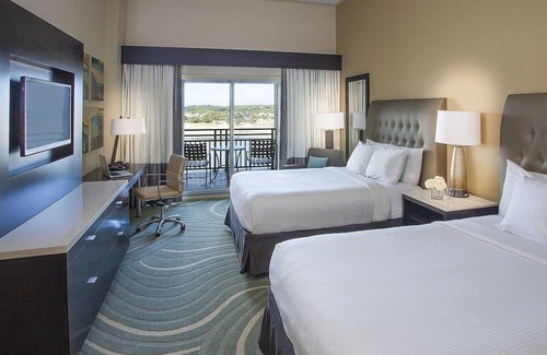 Lakeway Hotel | 3 Pet-Friendly Units at Lakeway Resort & Spa, Outdoor Pool!