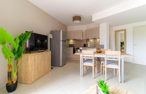 La Faviere Apartamento | 3 pièces avec piscine proche de la plage de La Favière par SELECTsoHOME - POS36