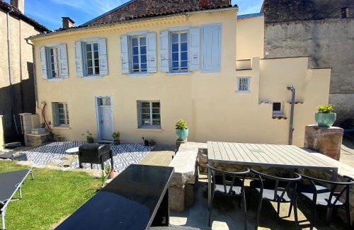 Foix Apartamento | 3 pièces silencieux plein centre parking clim patio