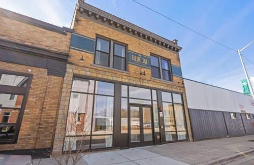 Grand Rapids Apartamento | 3 Private King Suites - Downtown GR - The BlueJay