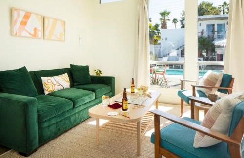 Tahquitz River Estates Casa | 3 Private Rooms At The Wesley Hotel Perfect for Group Stays