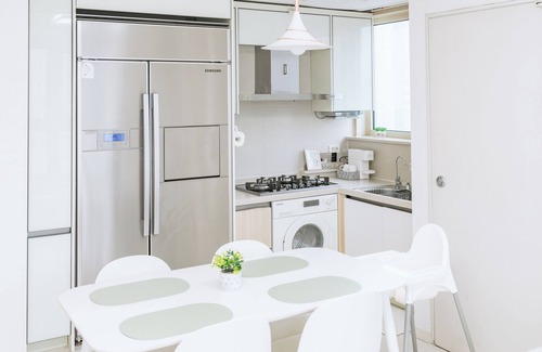 Seo-gu Condominio | 3 Queen Beds - Mins to Incheon Airport, Songdo & Seoul