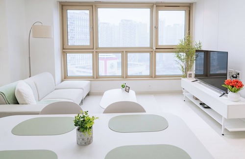 Seo-gu Condominio | 3 Queen Beds - Mins to Incheon Airport, Songdo & Seoul