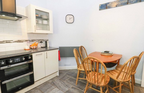 Long Marton Cabaña | 3 RAILWAY COTTAGES, pet friendly in Appleby-In-Westmorland