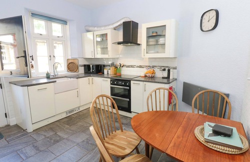 Long Marton Cabaña | 3 RAILWAY COTTAGES, pet friendly in Appleby-In-Westmorland