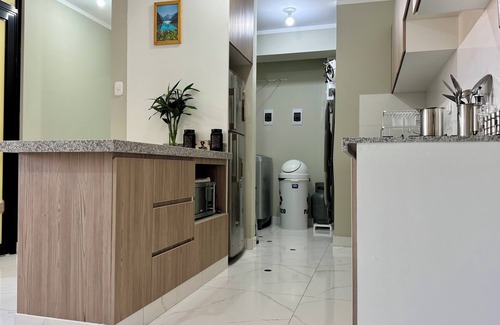 Independencia Apartamento | 3 RB, Fast Wi-Fi, vista a las montañas, zona parrilla, cochera. ascensor.