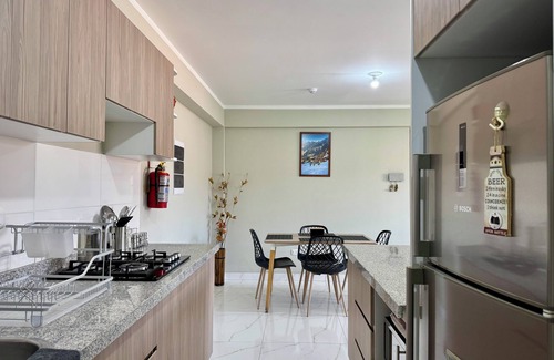 Independencia Apartamento | 3 RB, Fast Wi-Fi, vista a las montañas, zona parrilla, cochera. ascensor.