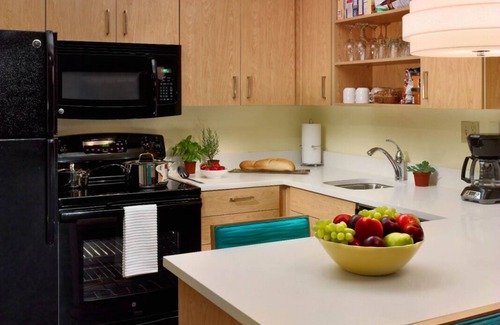 Flagstaff Hotel | 3 Relaxing Units, With Kitchen and Outdoor Pool, Pets Are Allowed!