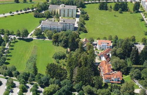 Bad Duerrheim Apartamento | Apartamento de 3 habitaciones de unos 75 m² con vista al parque en el spa.