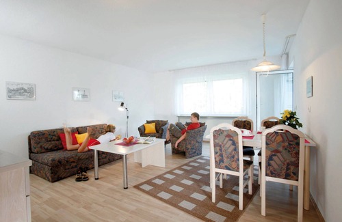 Bad Duerrheim Apartamento | Apartamento de 3 habitaciones de unos 75 m² con vista al parque en el spa.