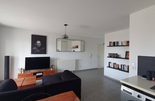 Euromed - La Joliette Apartamento | 3-room apartment in secure residence terrace sea view + parking. Metro 50m away