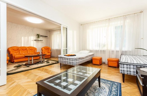 Tatari Apartamento | 3 room central apartmend 90m2 parking for one car fifth floor and the building does not have an elevator
