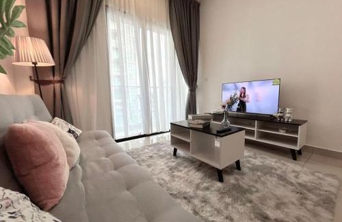 Kuala Lumpur Apartamento | 3 Room Cozy Comfy 1-11 pax Old Klang Road 7 min to Midvalley