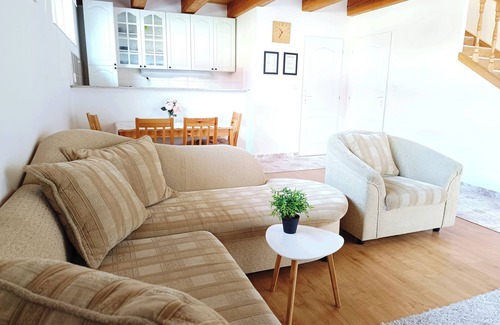 Samorin Casa | 3 room duplex house with AC & free ingate parking