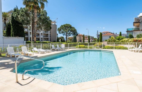 Pointe Croisette Apartamento | 3-Room Luxury Apartment with Pool and Sea View Steps from the Beach