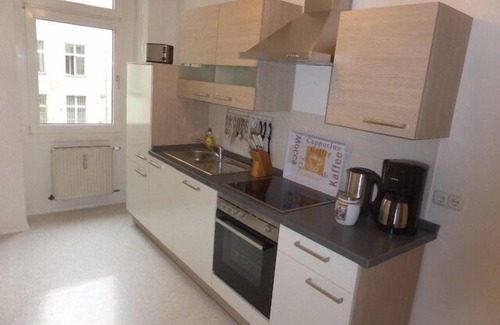 Lichterfelde Apartamento | 3 habitaciones, capacidad para 7 personas, con mobiliario de lujo, 'Clavel'