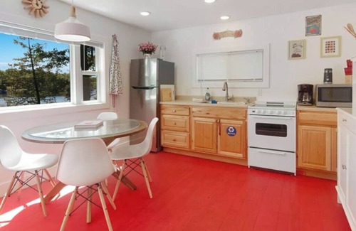 Mayfield Cabaña | 3 Sandy Beachfront Cabins on Beautiful Spider Lake - Betty's Hideout