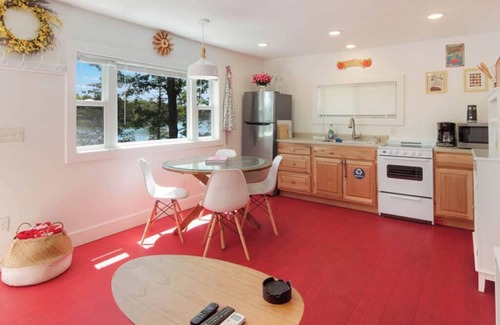 Mayfield Cabaña | 3 Sandy Beachfront Cabins on Beautiful Spider Lake - Betty's Hideout