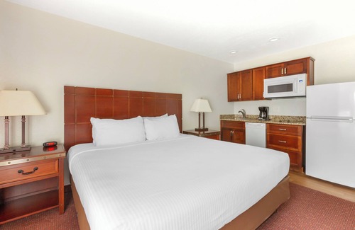 Kohls Ranch Complejo | 3 Serene Units, Restaurant, Close to Mongollon Rim Visitor Center!