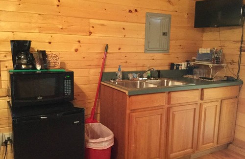 Saint Helens Cabina | #3, Soothing cabin with AC in Beattyville - Perfect for a getaway