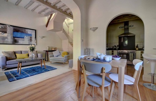 Royal Tunbridge Wells Casa | 3 Stable Mews - Dos Habitaciones Casa, Capacidad 4