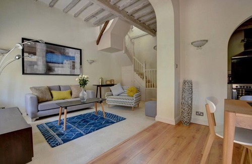Royal Tunbridge Wells Casa | 3 Stable Mews - Dos Habitaciones Casa, Capacidad 4