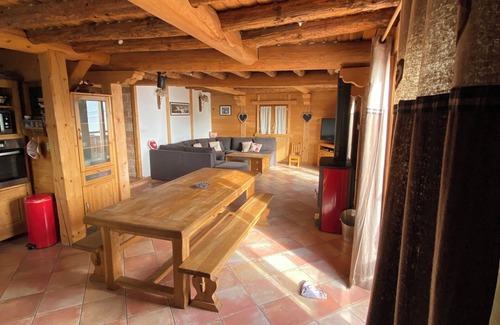 Cordon Chalet De Esquí | 3-star chalet for 15 on the ski slopes