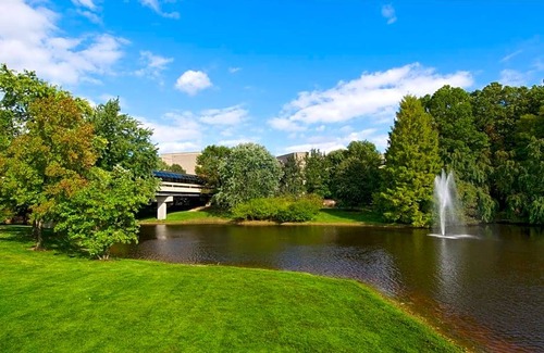 Plainsboro Hotel | Hotel de 3 estrellas ∙ Holiday Inn Express Princeton Southeast, an IHG Hotel