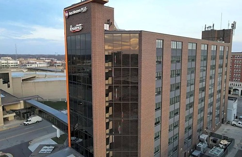 Waterloo Hotel | 3-Star Hotel ∙ Best Western Plus Executive Residency Waterloo & Cedar Falls