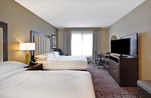 Bedford Park Hotel | Hotel de 3 estrellas ∙ DoubleTree by Hilton Chicago Midway Airport, IL