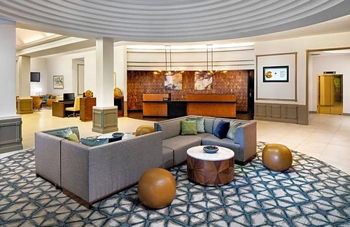 Nashua Hotel | Hotel de 4 estrellas ∙ DoubleTree by Hilton Nashua