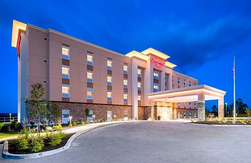 Oxford Hotel | Hotel de 4 estrellas ∙ Hampton Inn by Hilton Oxford, ME