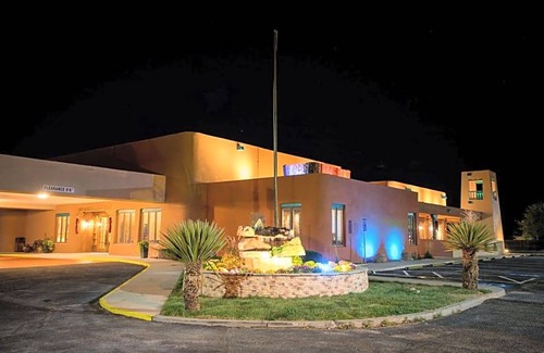 Taos Hotel | Hotel de 3 estrellas ∙ Hotel Don Fernando De Taos, Tapestry Collection By Hilton