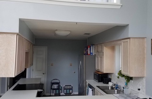 Savannah Beach Casa | 3 pisos 4br / rec / game rm 3ba + shw house 5 cuadras de la playa duerme 14 cómodamente