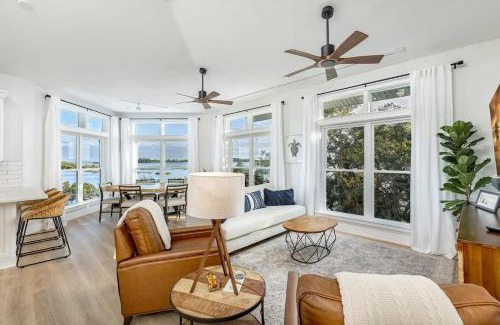 Cedar Key Casa | 3 Story Haven Fire Pit kayaks updated 360 Views