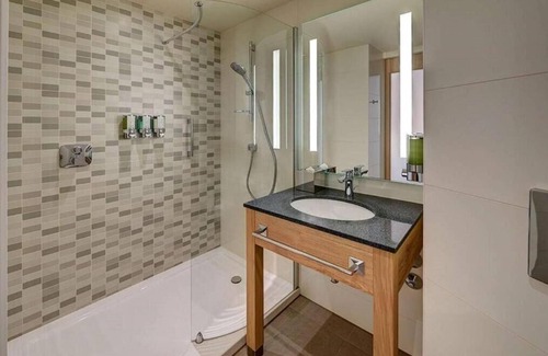 Mitte Hotel | 3 Stylish Units with Garden View, Free Breakfast, by Berlin TV Tower