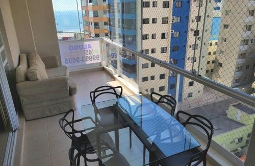Andorinha Apartamento | 3 suítes grandes, 4 garagens, Vista mar, ótima localização a 2 minutos do mar em Meia Praia - Itapema