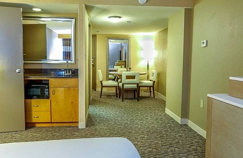Northeast Virginia Beach Hotel | Hotel de 4 estrellas ∙ DoubleTree by Hilton Virginia Beach