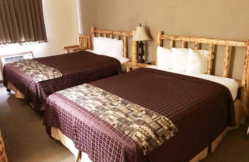 Ponderay Casa | 3 x 2 Queen Beds with Living Room at FairBridge Inn & Suites Sandpoint