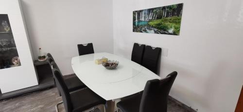 Rhein-Erft-Kreis District Apartamento | 3 Zimmer Wohnung Köln-Hürth