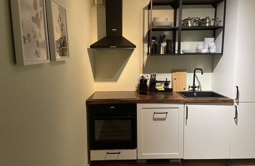 Sendling - Westpark Apartamento | 3-zimmer Wohnung mit Garagenparkplatz Direkt an U-bahnstation