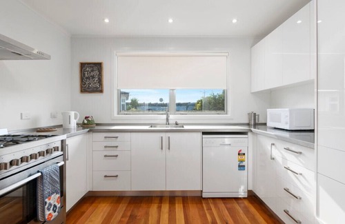 Martinborough Cabaña | 30 Colonia - Martinborough Holiday Home